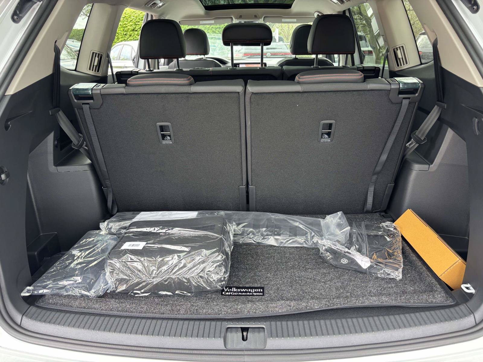 New 2026 Volkswagen Atlas Peak Edition AWD/4WD image 9