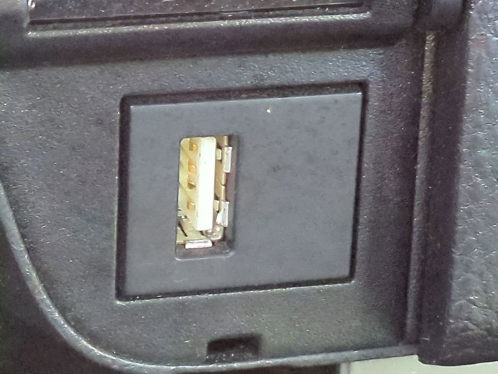 Used 2022 Toyota Camry XLE w/ Navigation Upgrade Package image 23