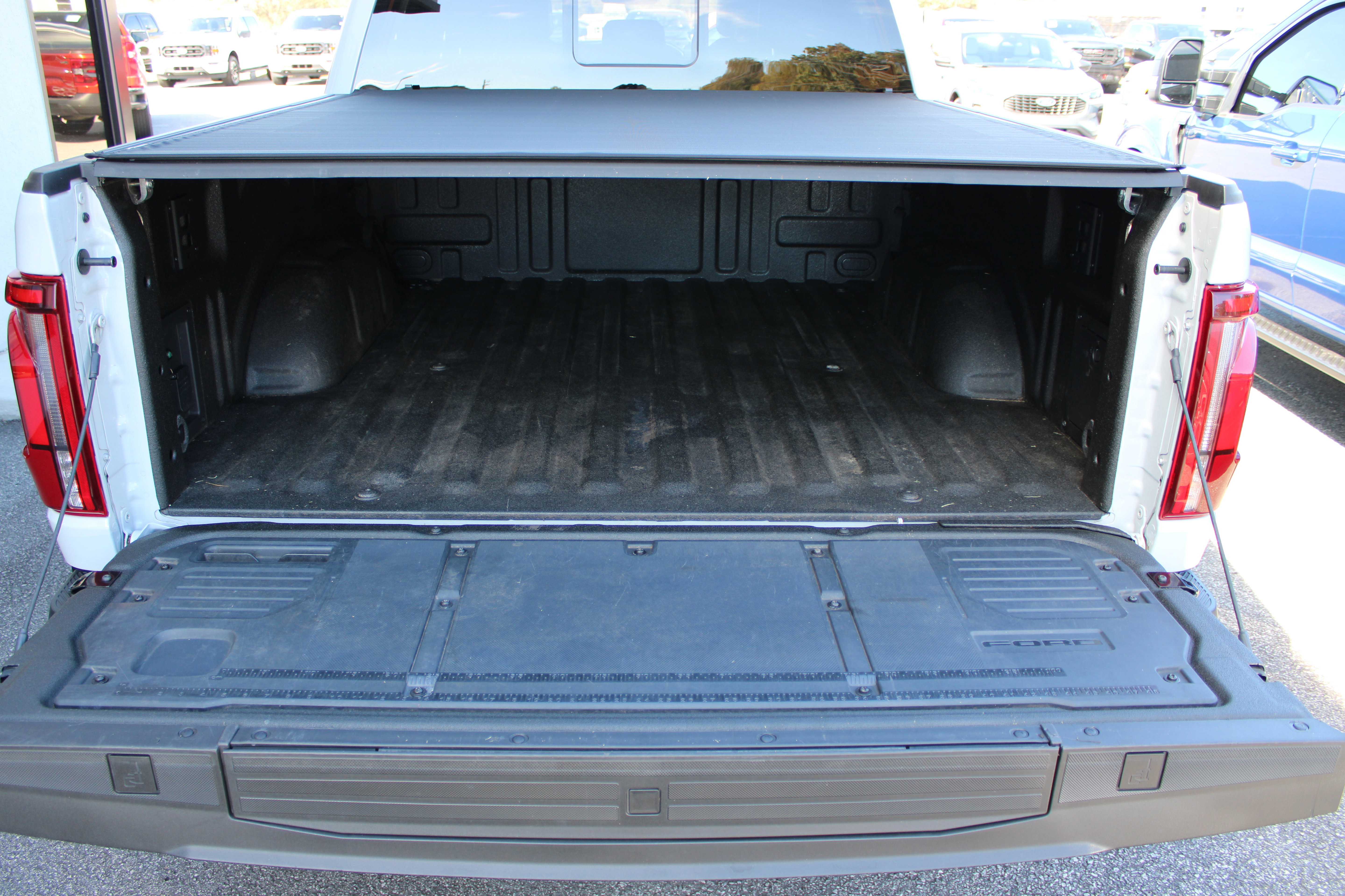 Used 2024 Ford F150 Raptor image 13