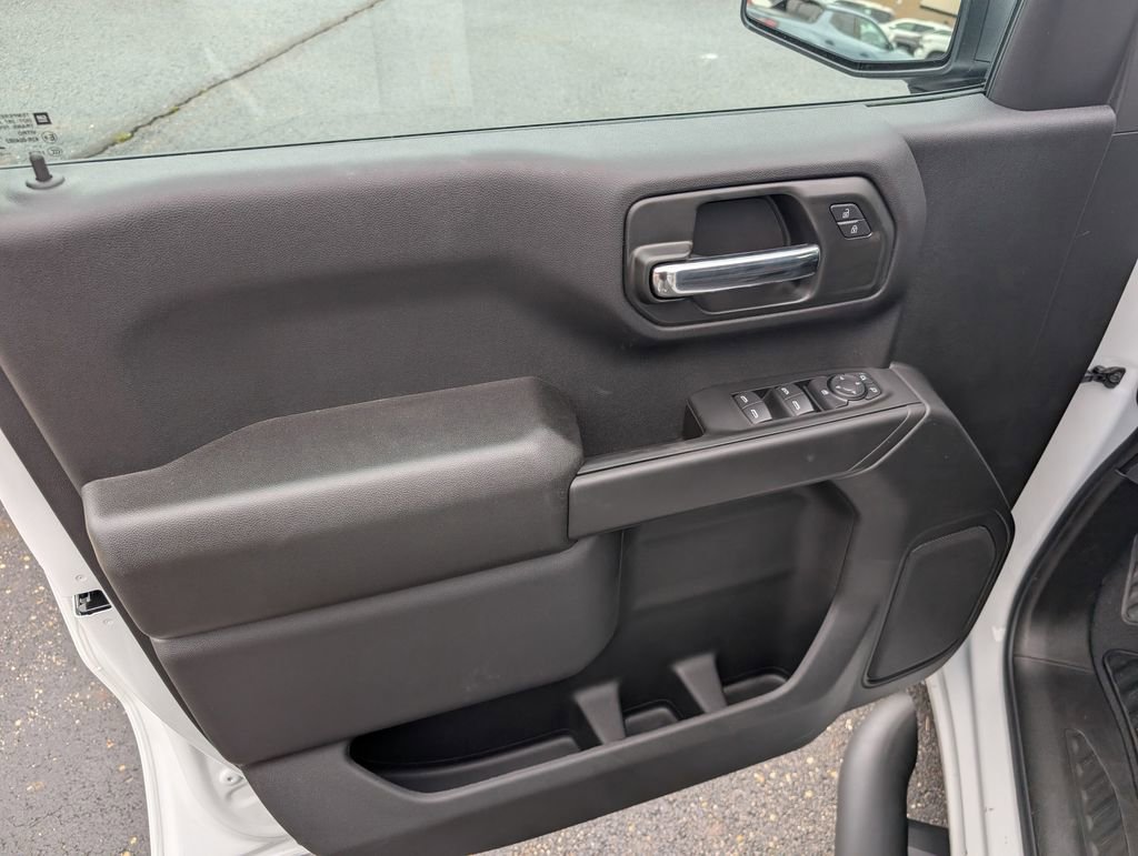 New 2026 Chevrolet Silverado 1500 Custom w/ Turbomax Blackout Package AWD/4WD image 15