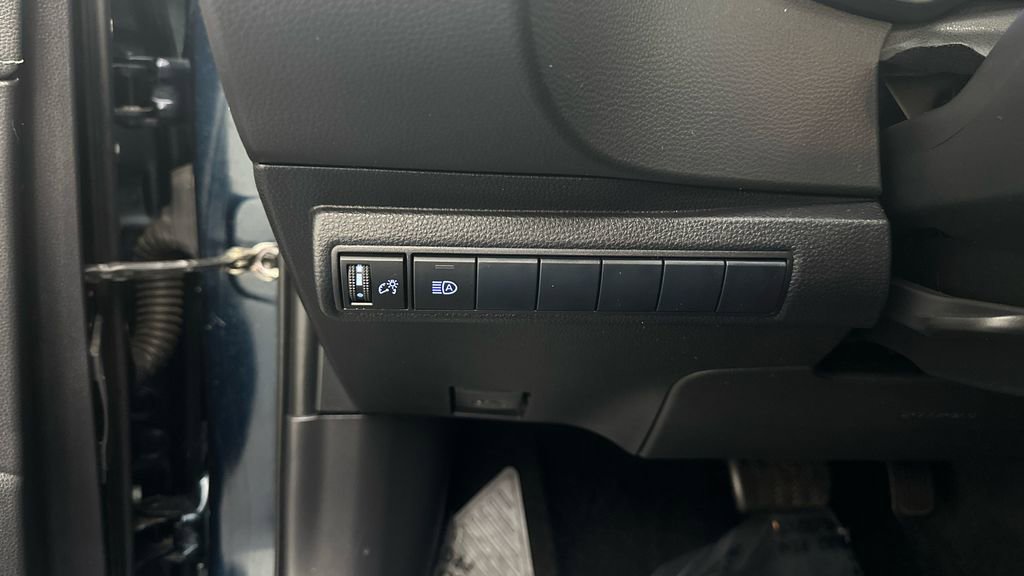 Certified 2019 Toyota Corolla XSE FWD image 21