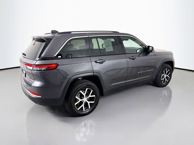 Used 2024 Jeep Grand Cherokee Limited AWD/4WD image 7
