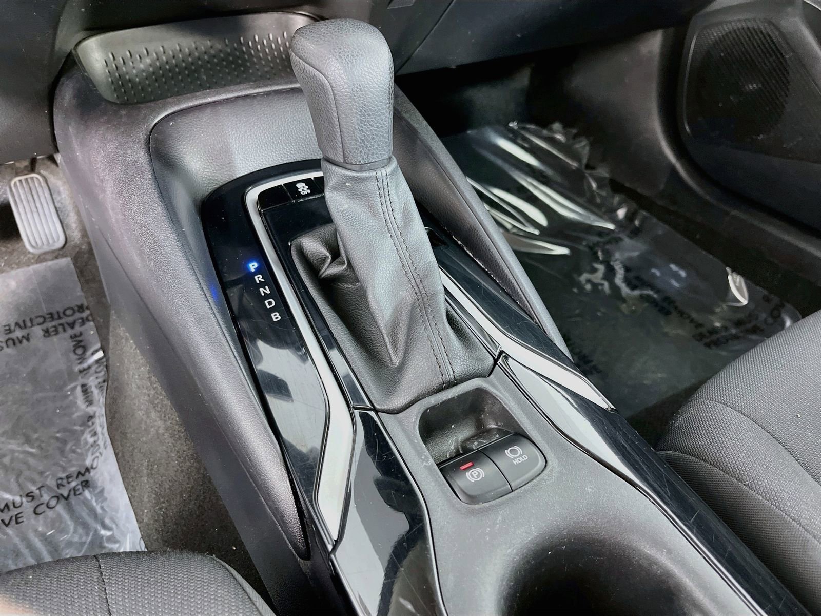 Used 2022 Toyota Corolla LE FWD image 17