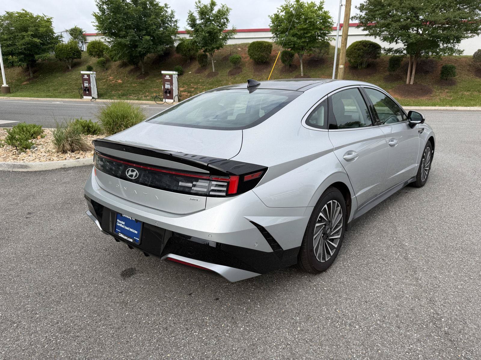 Certified 2025 Hyundai Sonata Limited FWD image 35