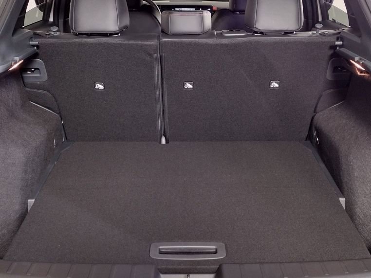 New 2025 Nissan Kicks SR image 16