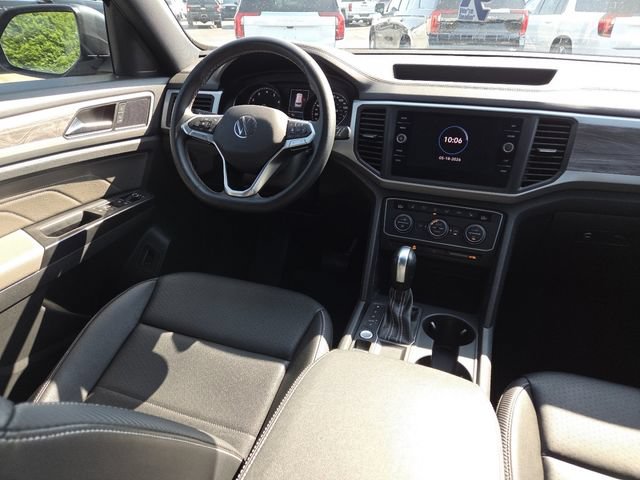 Used 2021 Volkswagen Atlas Cross Sport SE FWD image 29