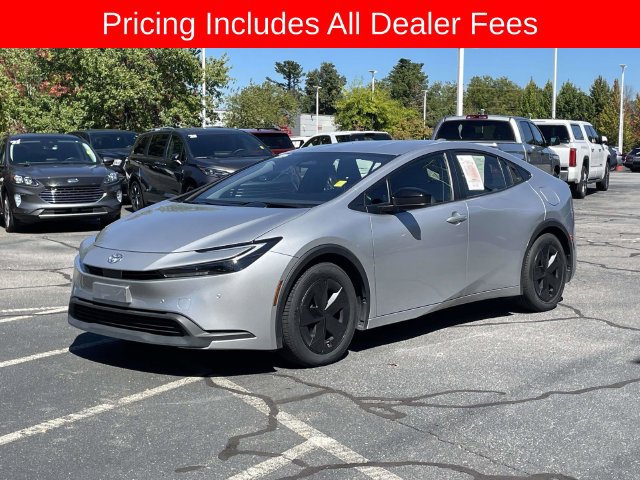 Used 2025 Toyota Prius LE