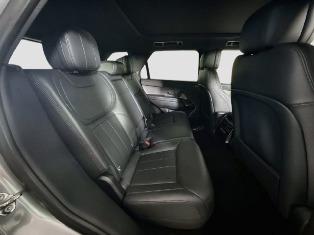 Used 2025 Land Rover Range Rover Sport SE AWD/4WD image 26