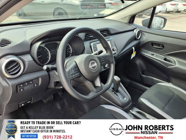 Used 2025 Nissan Versa S w/ Trunk Package image 4