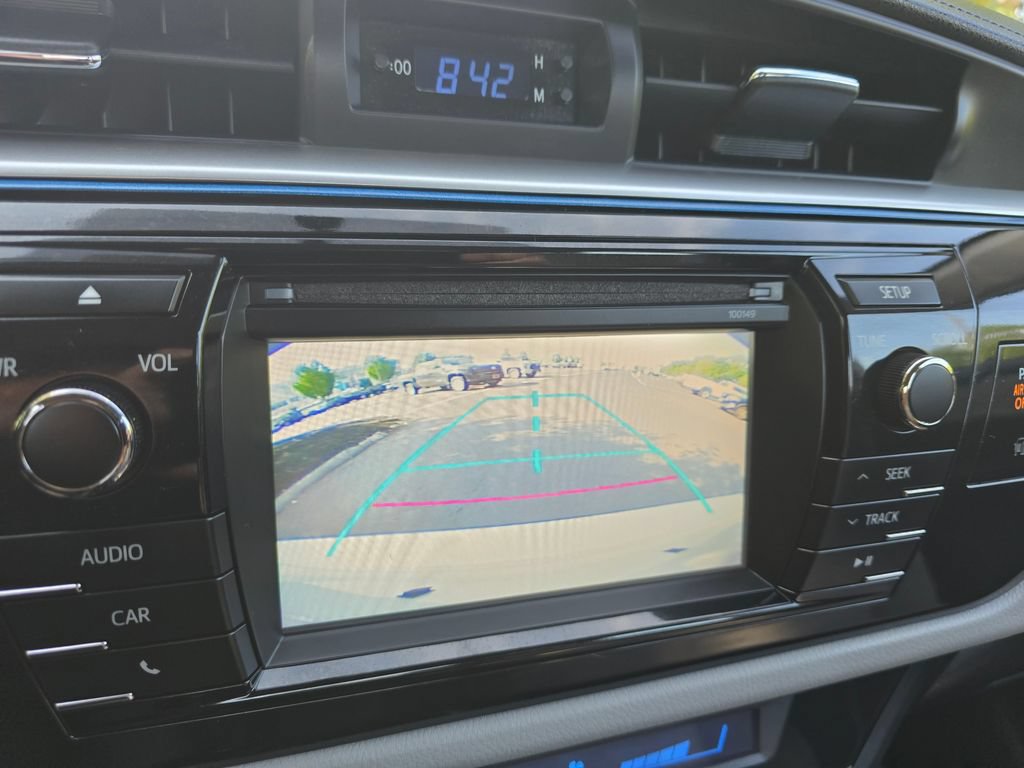 Used 2015 Toyota Corolla LE FWD image 26