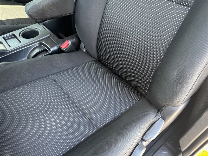 Used 2014 Toyota FJ Cruiser 4WD w/ Upgrade Package image 22