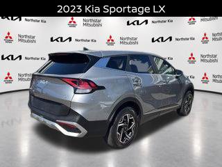 Used 2023 Kia Sportage LX AWD/4WD image 5