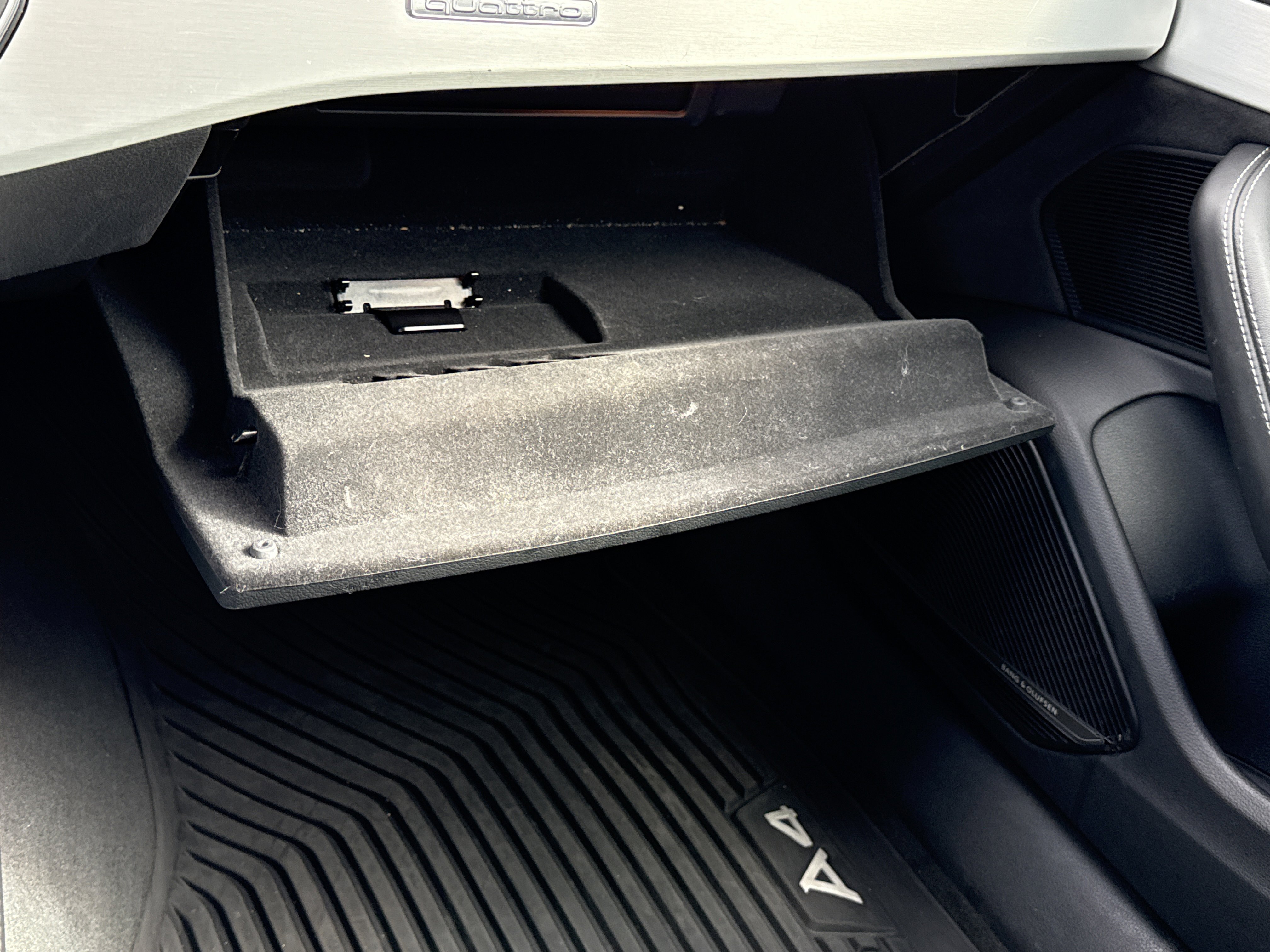 Used 2022 Audi A4 2.0T Premium Plus w/ Premium Plus Package image 27