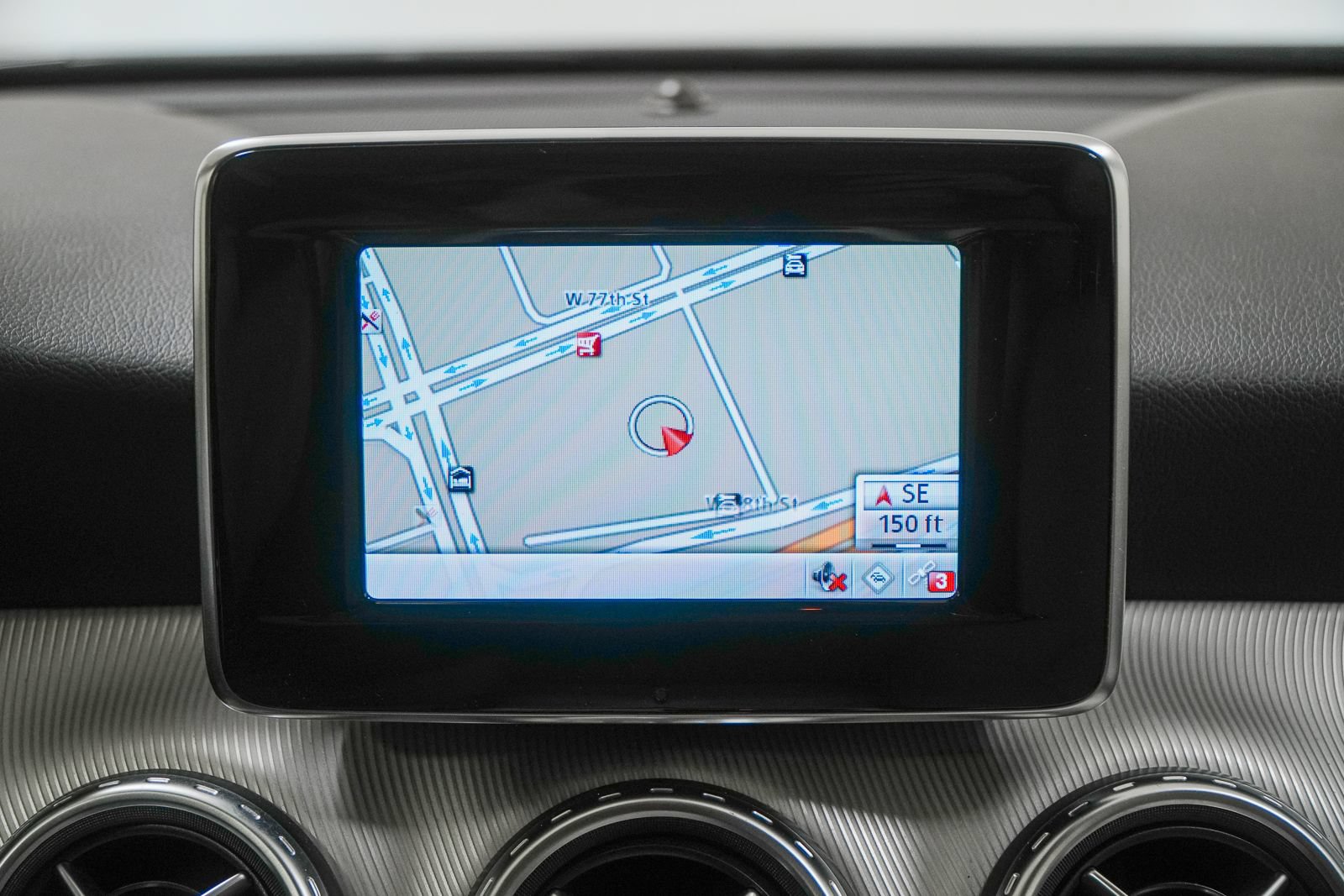 Used 2015 Mercedes-Benz GLA 250 4MATIC image 29
