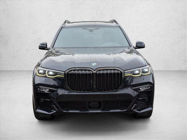 Used 2022 BMW X7 xDrive40i w/ M Sport Package video 2