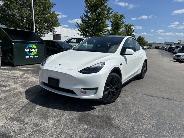 Used 2025 Tesla Model Y Long Range RWD image 15