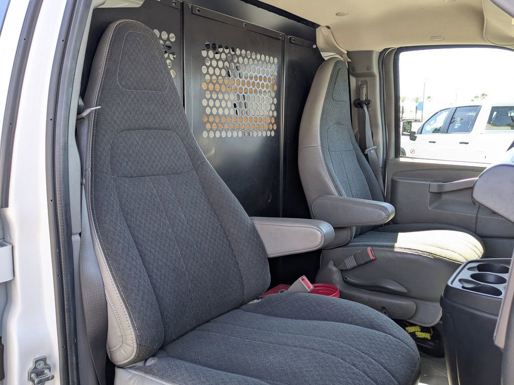 Used 2024 Chevrolet Express 2500 w/ Driver Convenience Package image 16