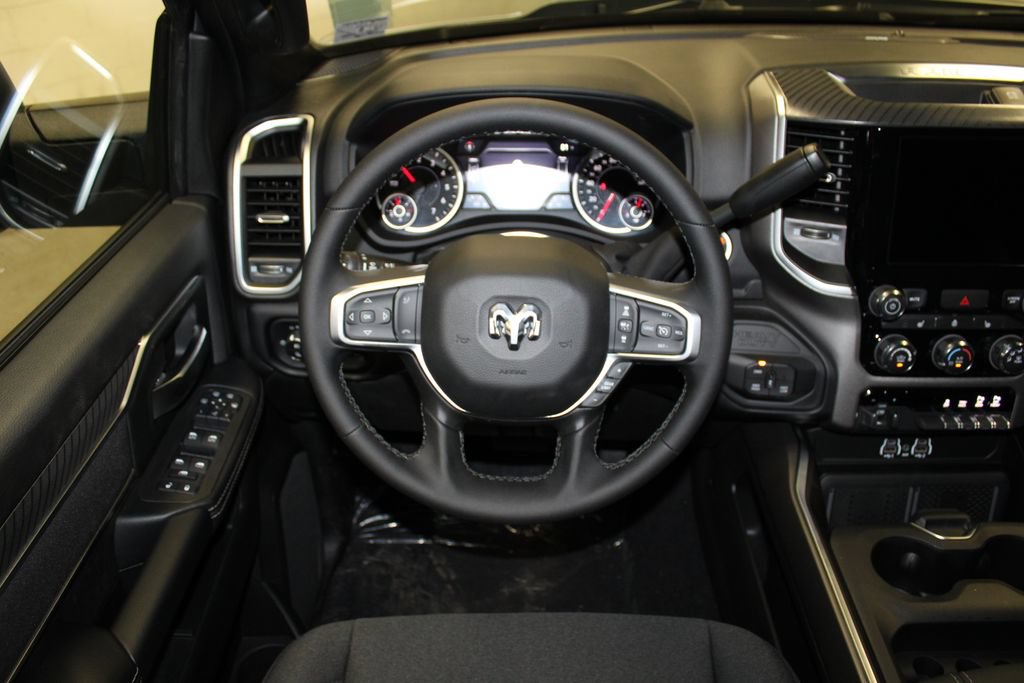 New 2026 RAM 2500 Big Horn AWD/4WD image 10