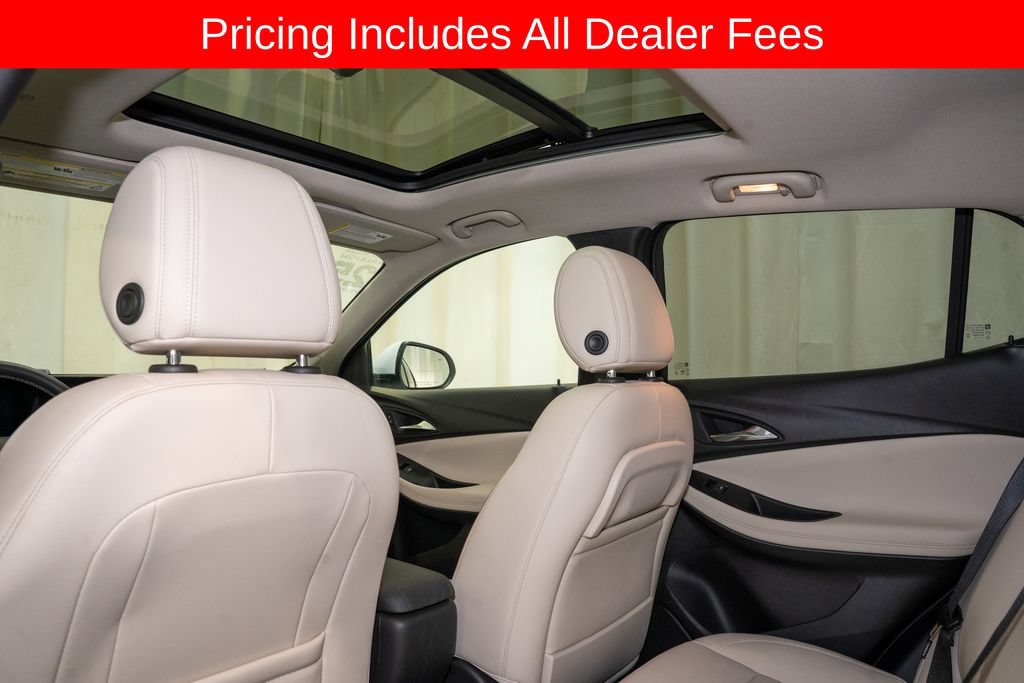 Used 2025 Buick Encore GX Avenir w/ Avenir Convenience Package FWD image 10