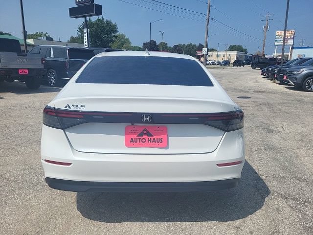 Used 2023 Honda Accord EX image 17