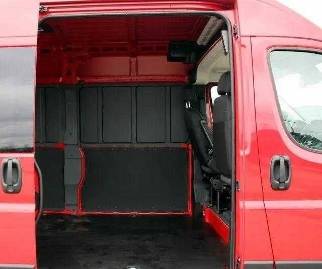 New 2025 RAM ProMaster 2500 w/ Quick Order Package 22G SLT image 8