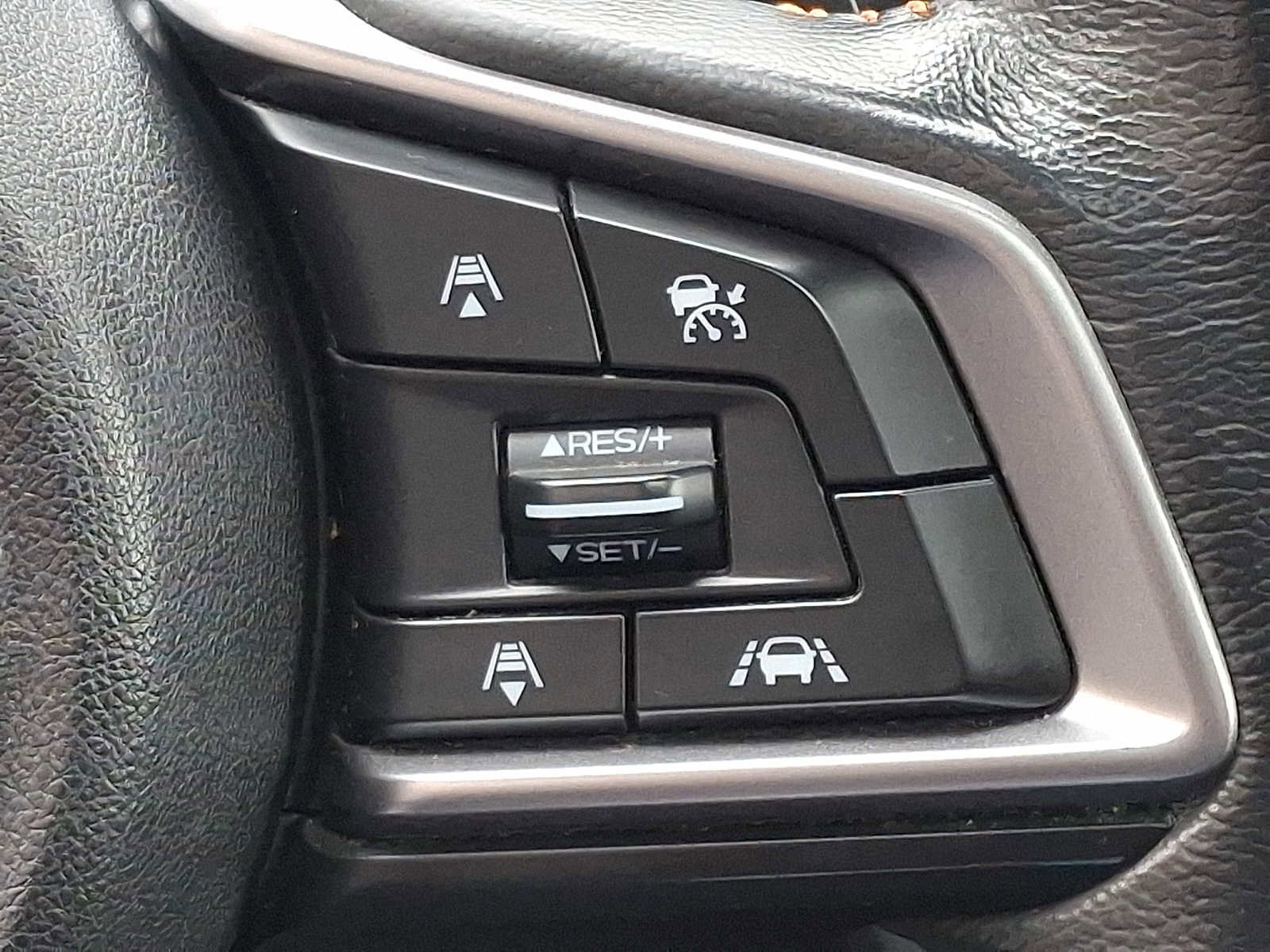 Used 2018 Subaru Crosstrek 2.0i Limited AWD/4WD image 24