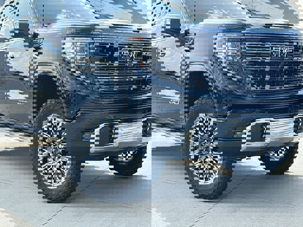 Used 2024 GMC Sierra 1500 Denali Ultimate image 9