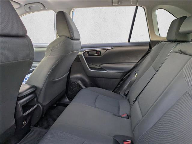 Used 2021 Toyota RAV4 LE image 17