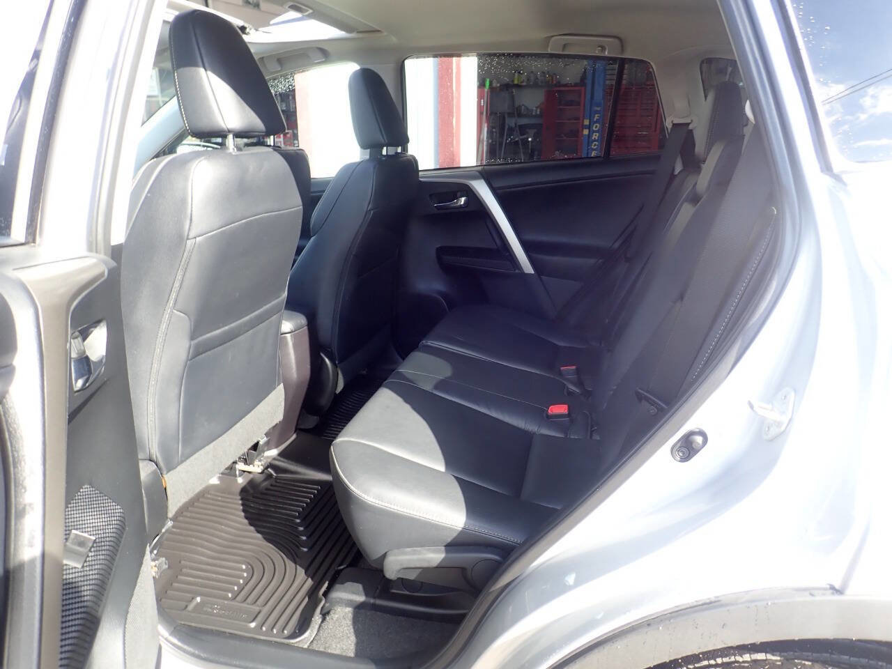 Used 2014 Toyota RAV4 Limited image 14