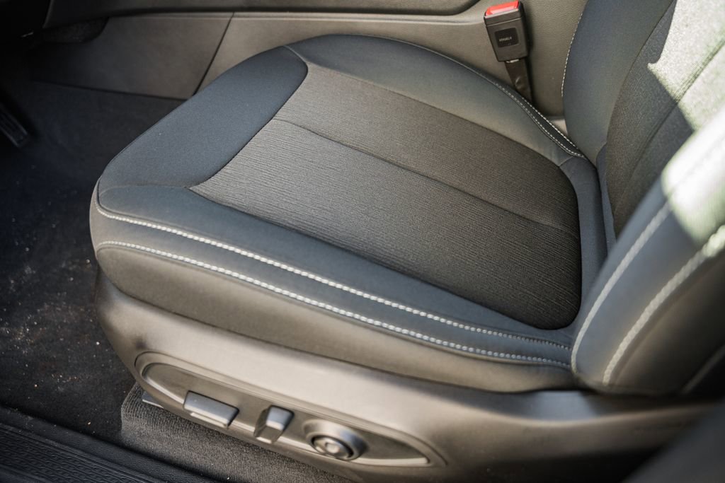 New 2025 Jeep Grand Cherokee Laredo X w/ MOPAR Finishing Package image 32