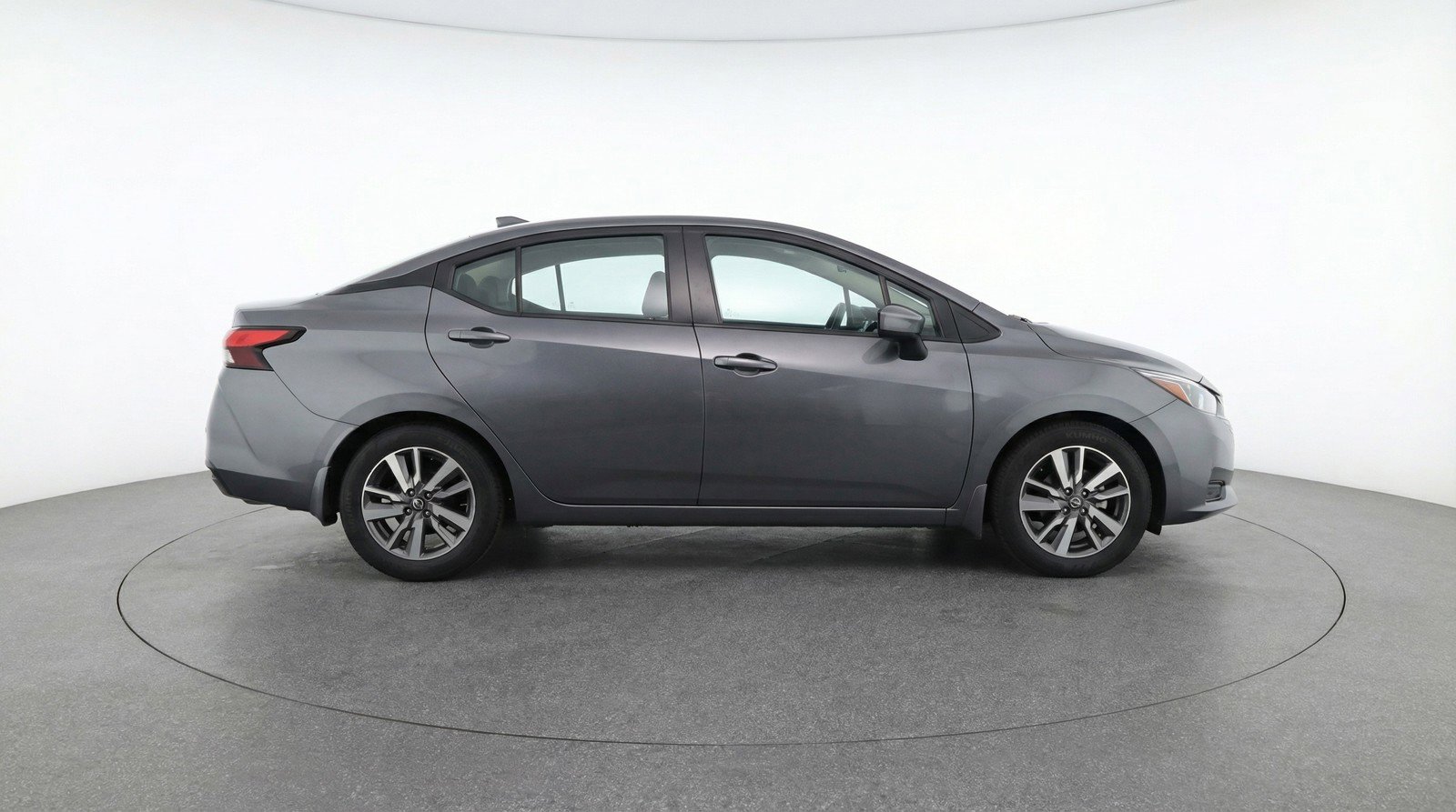 Used 2025 Nissan Versa SV image 11