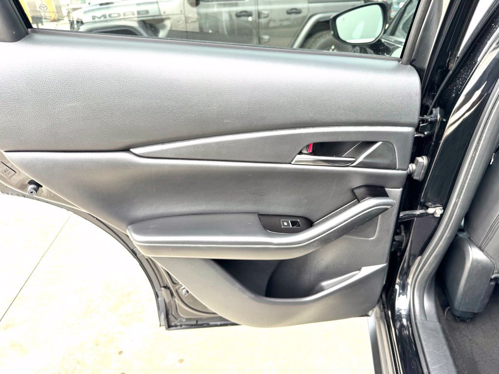 Used 2025 MAZDA CX-30 AWD 2.5 S w/ Preferred Package image 16