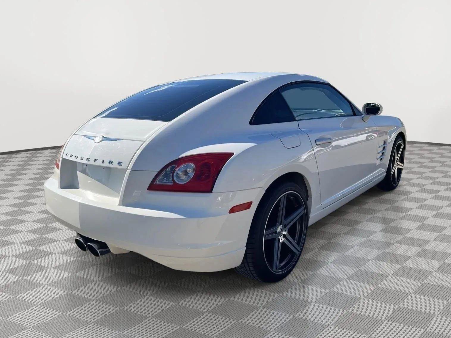 Used 2004 Chrysler Crossfire Coupe image 8