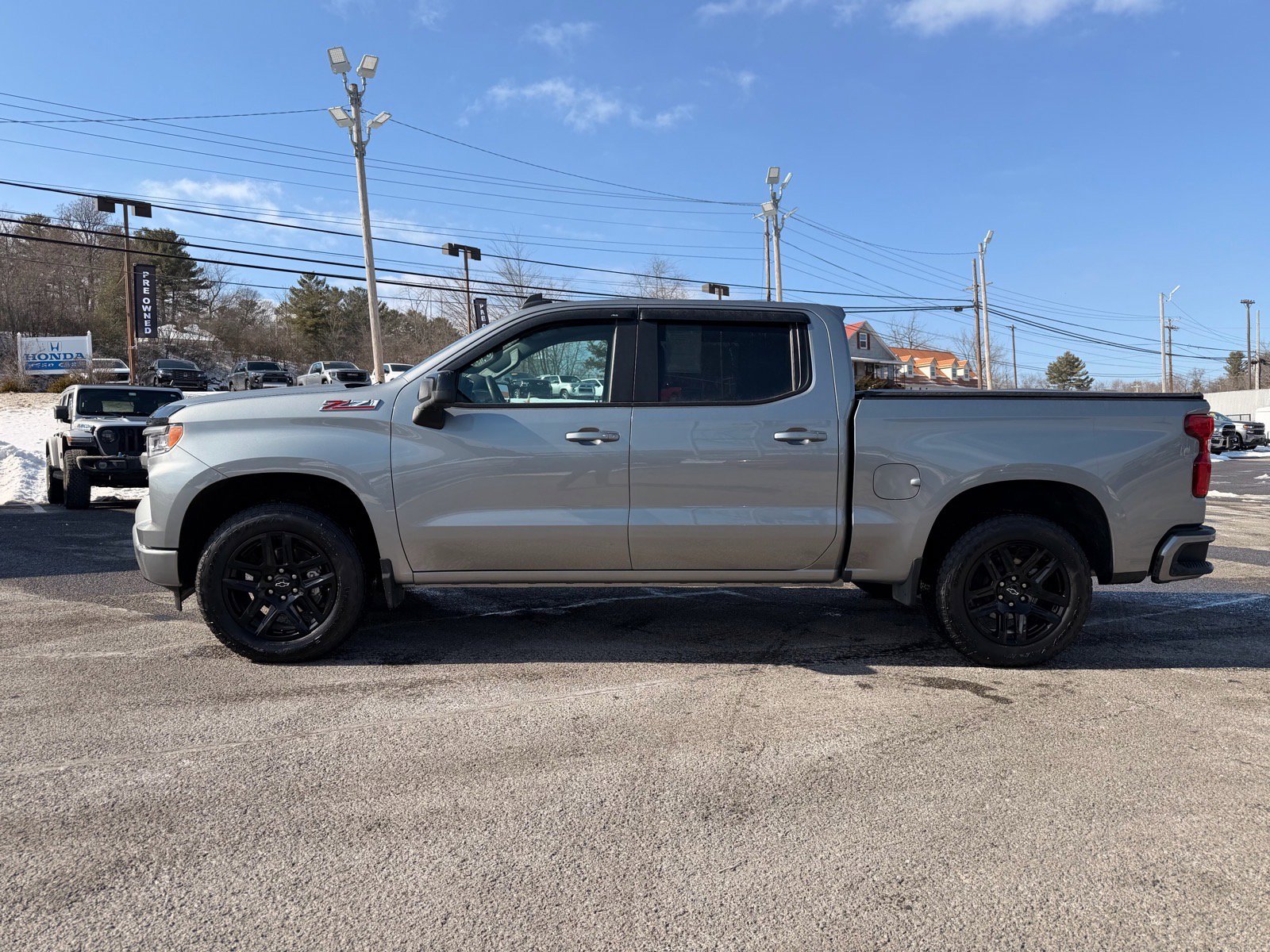 Used 2025 Chevrolet Silverado 1500 RST image 3