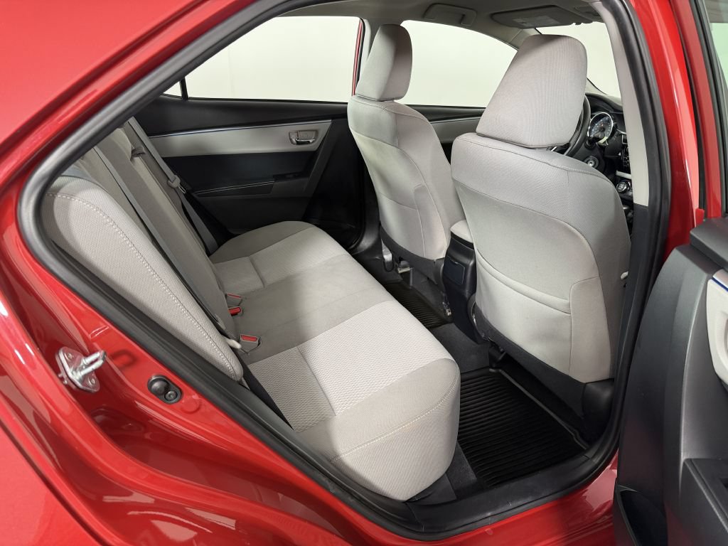 Used 2015 Toyota Corolla LE FWD image 24