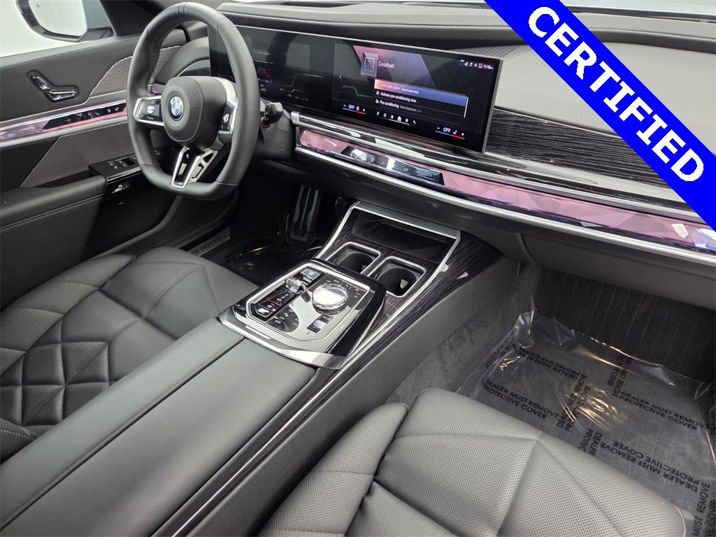 Used 2023 BMW 740i image 17