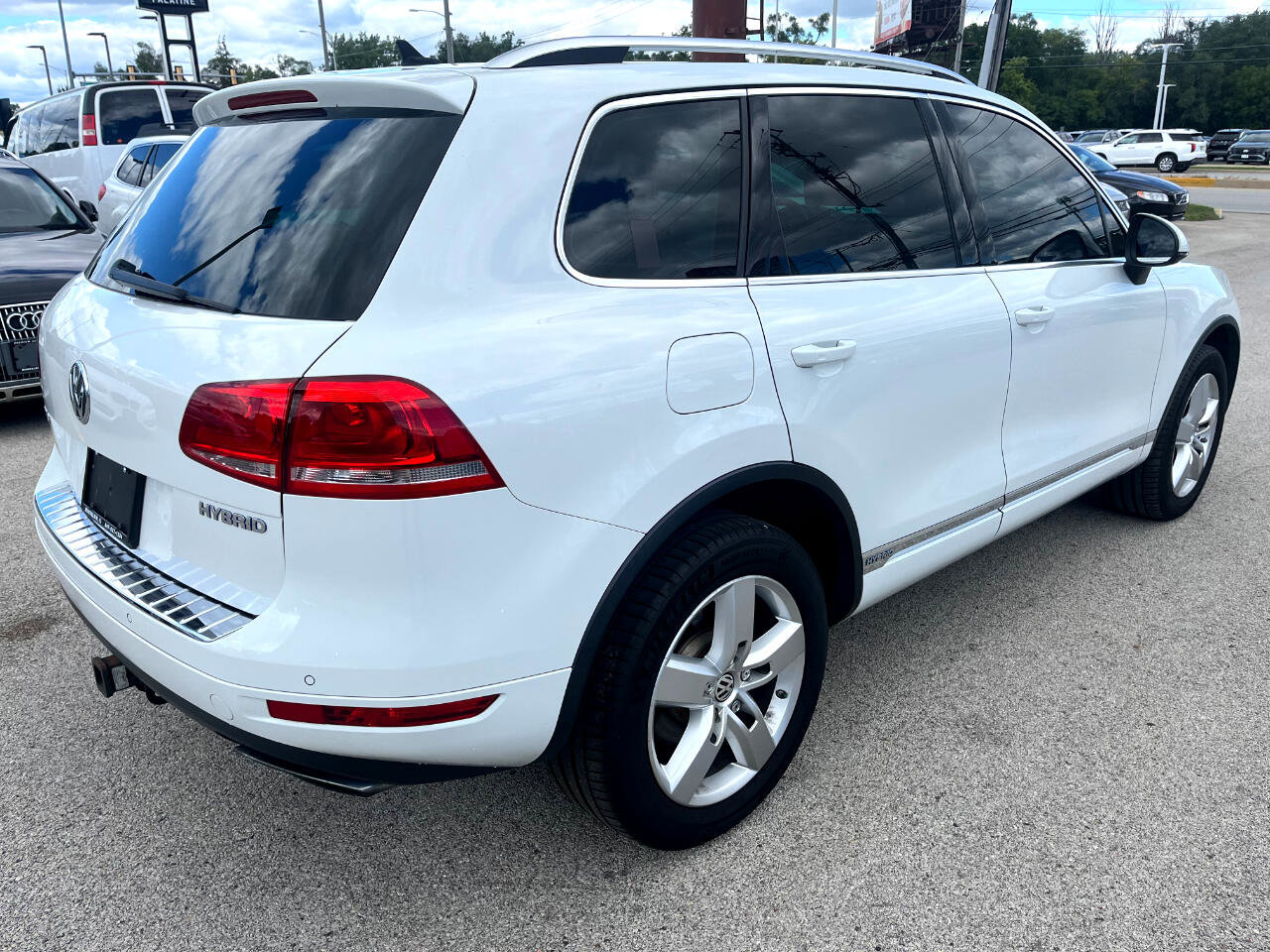 Used 2012 Volkswagen Touareg Hybrid image 5