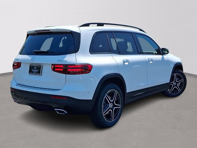 Used 2026 Mercedes-Benz GLB 250 4MATIC image 2