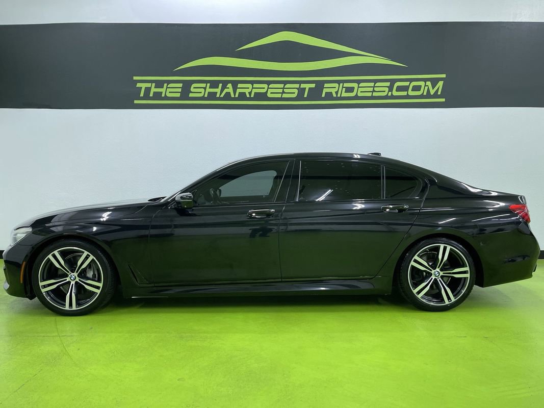Used 2017 BMW 740i image 6