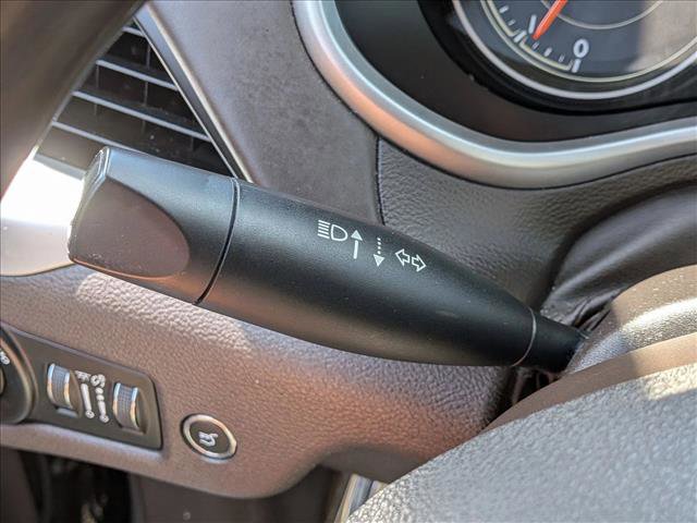 Used 2017 Jeep Cherokee Overland w/ Technology Group image 15