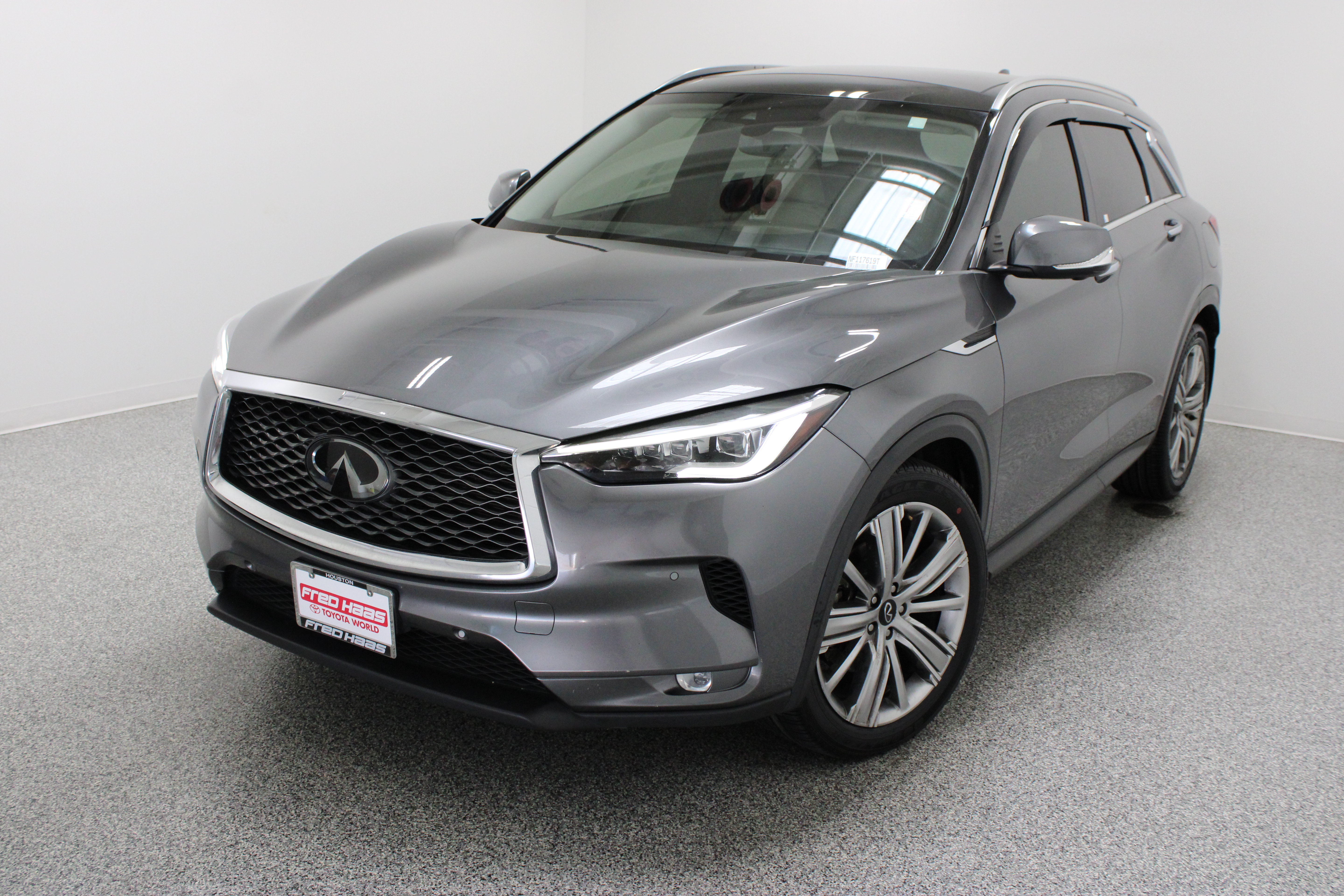 Used 2022 INFINITI QX50 Sensory FWD image 2