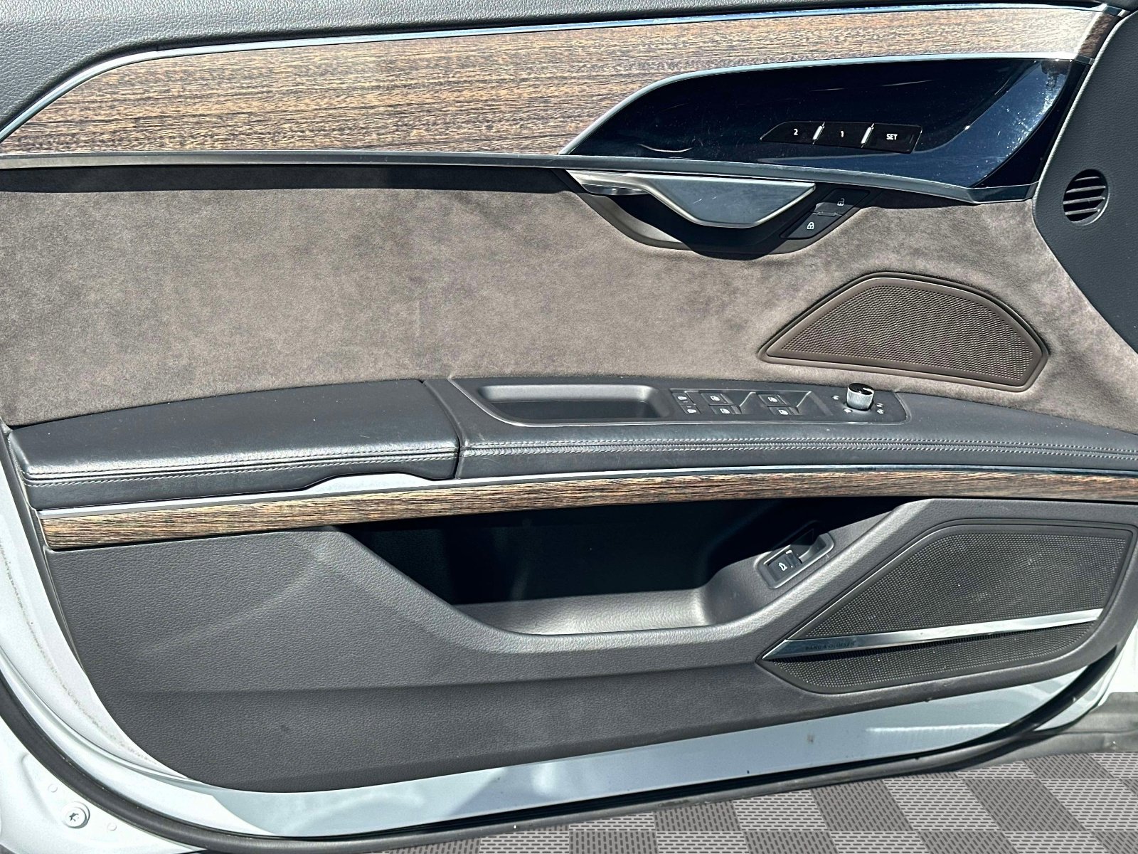 Used 2019 Audi A8 L 3.0T w/ Executive Package image 22