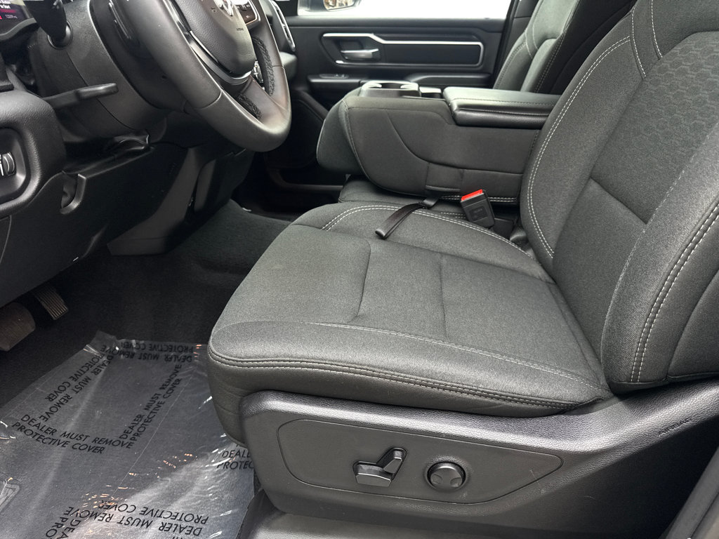 Used 2025 RAM 1500 Big Horn RWD image 28