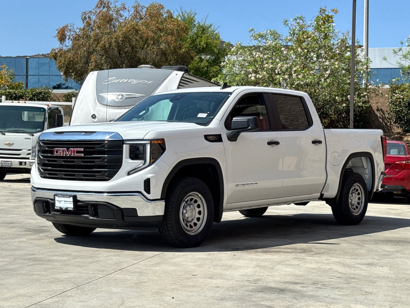 Used 2026 GMC Sierra 1500 Pro w/ Pro Value Package RWD image 4