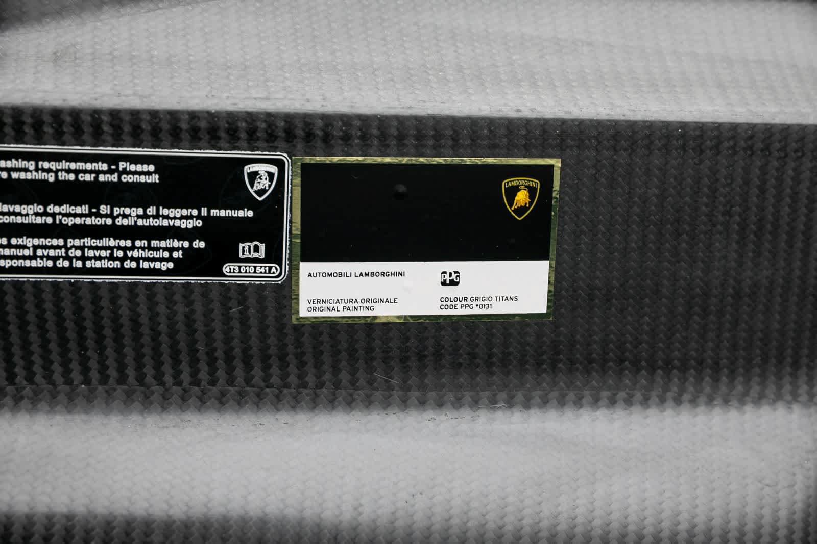 Used 2022 Lamborghini Huracan STO RWD image 46