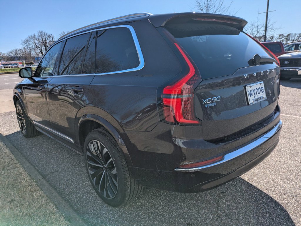 New 2025 Volvo XC90 B6 Core w/ Climate Package AWD/4WD image 6