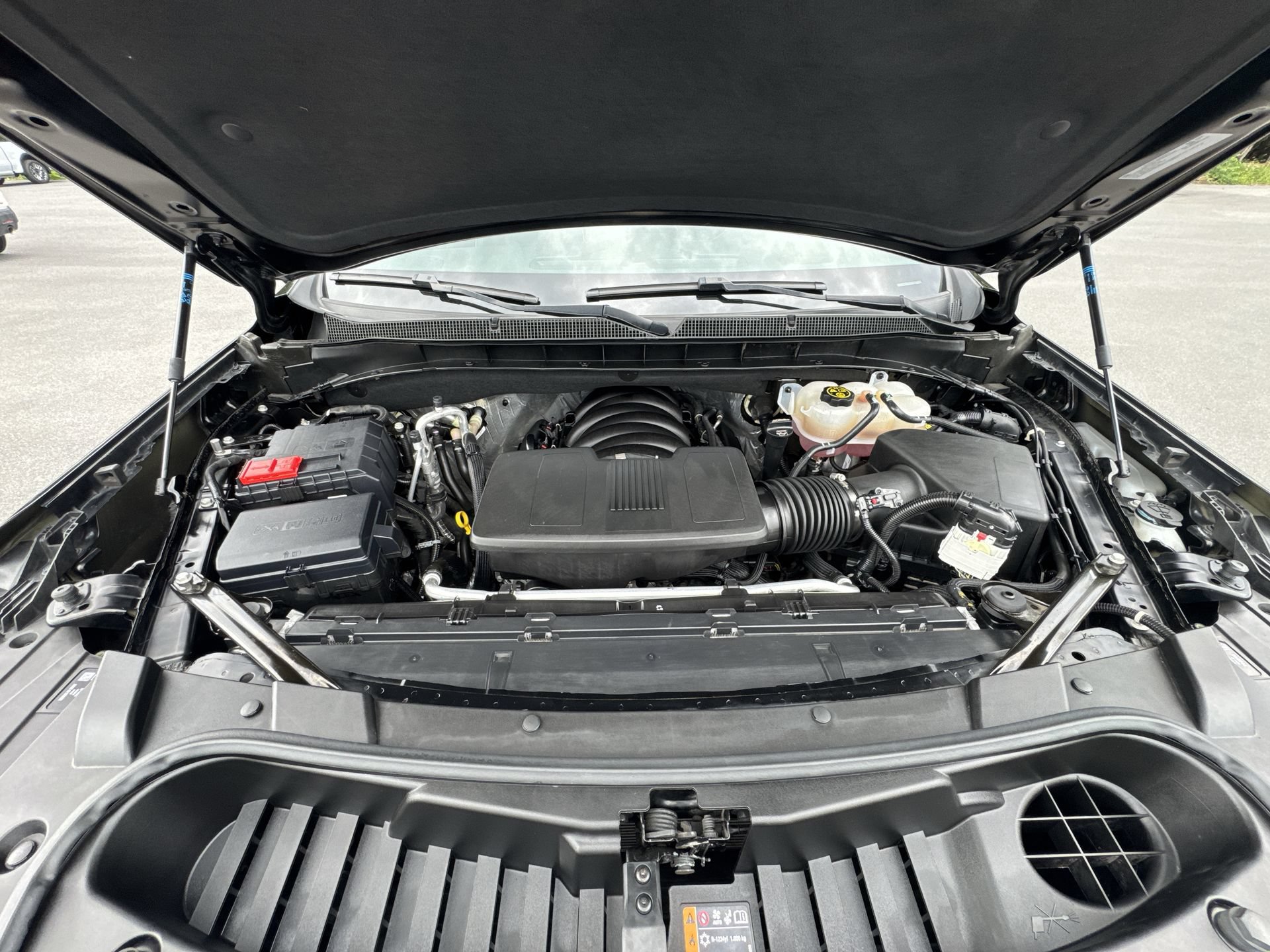 Certified 2024 Chevrolet Suburban Premier AWD/4WD image 17