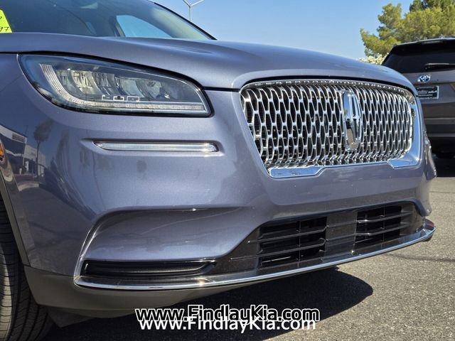 Used 2022 Lincoln Corsair Reserve w/ Rear Removable Package Tray FWD image 2