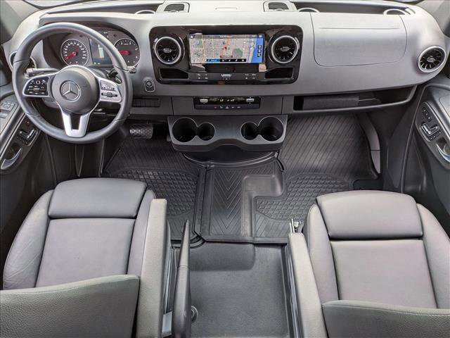 Used 2024 Mercedes-Benz Sprinter 2500 image 17