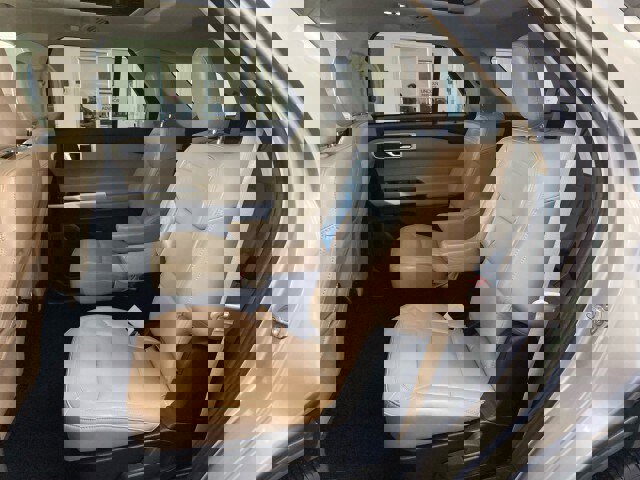 Used 2022 Ford Explorer XLT w/ Equipment Group 202A image 11